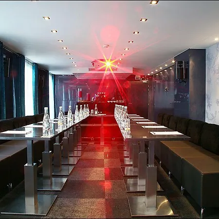 Kube Paris