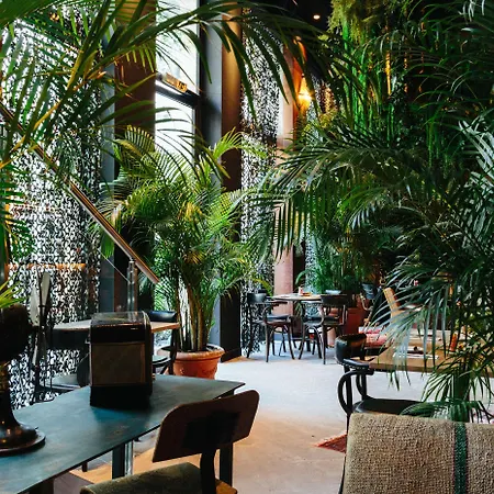 Kube Hotel