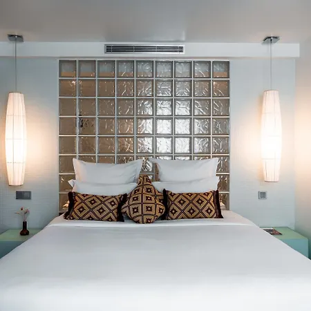Kube 4* París