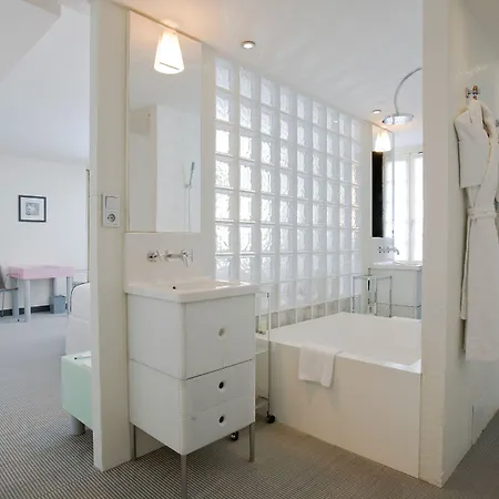 מלון Kube פריז