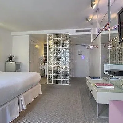 Kube 4* Paris