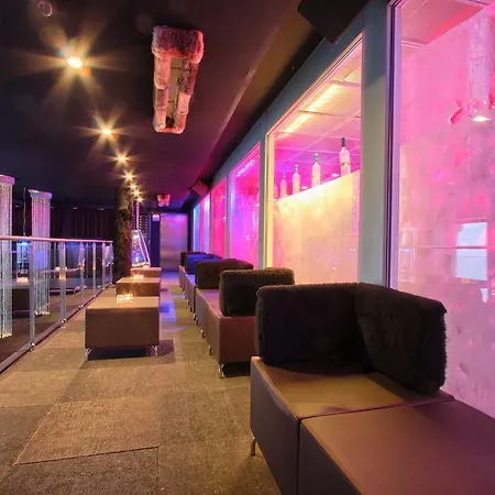 Kube - Ice Bar 4*