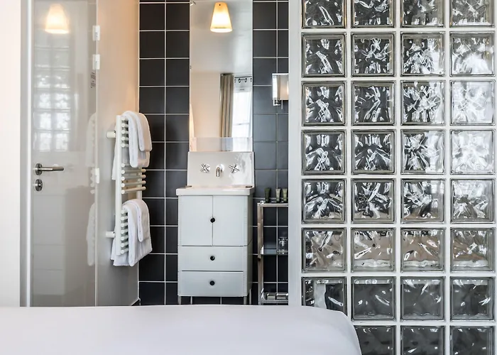 Kube Hotel 4*