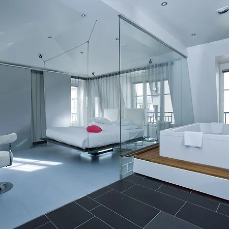 Kube Hotel Paris