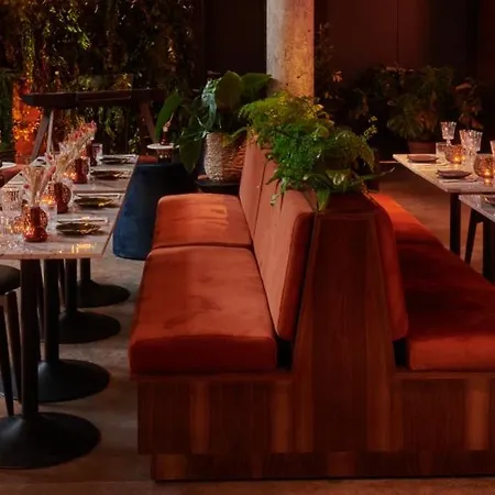 Kube Hotel Parijs
